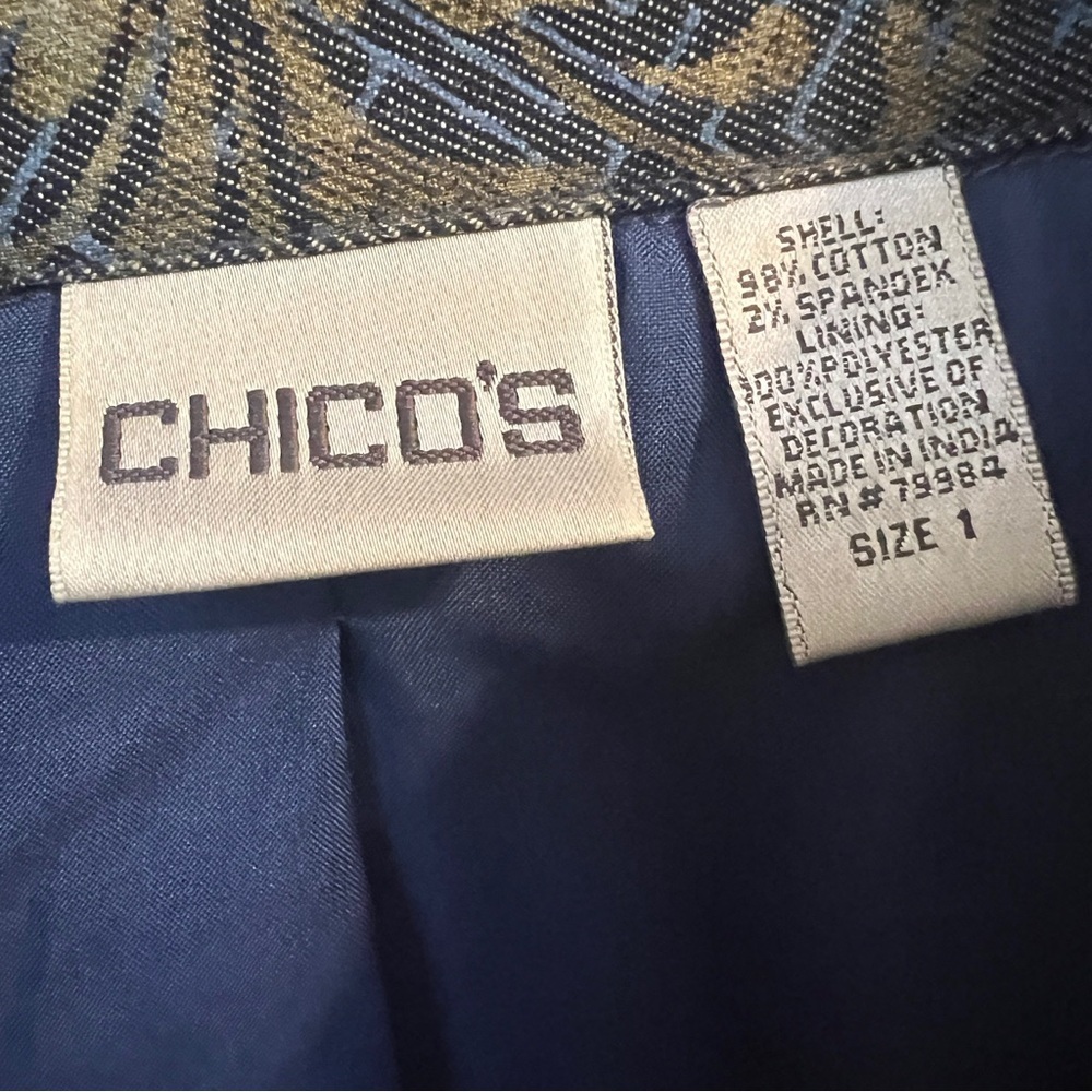 Chico’s Embroidered Jacket Beaded Floral Zip Front Size 1 medium - Picture 6 of 9